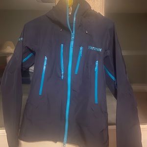 XS Women’s Marmot ski shell